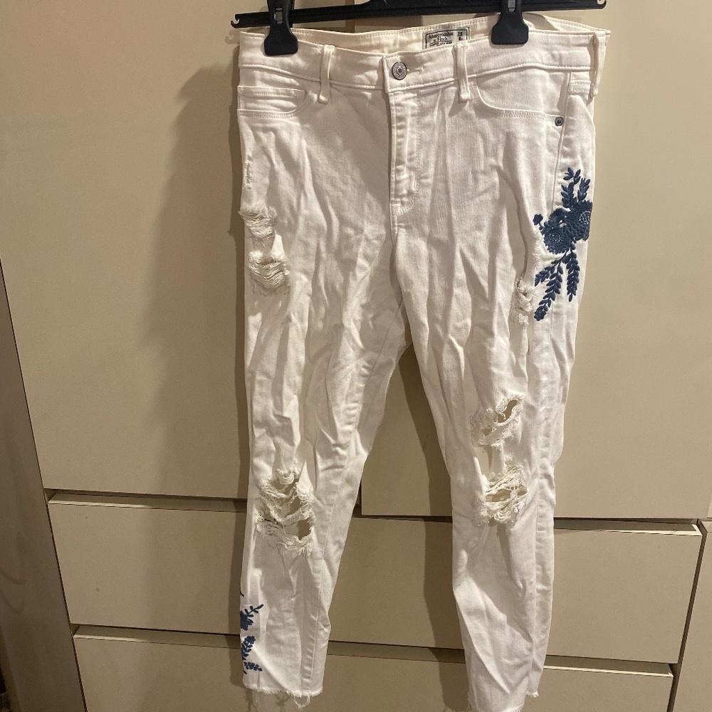 Summer white jeans